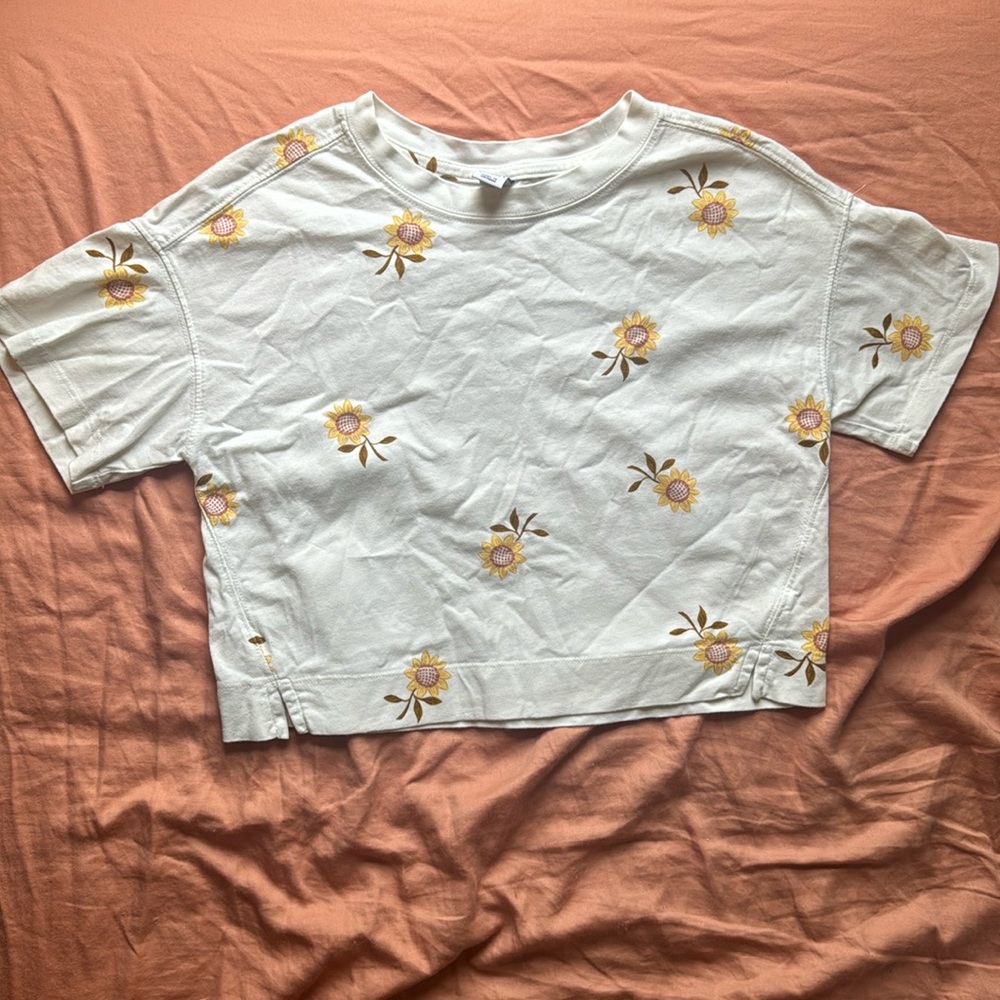 Old Navy sunflower crop top
